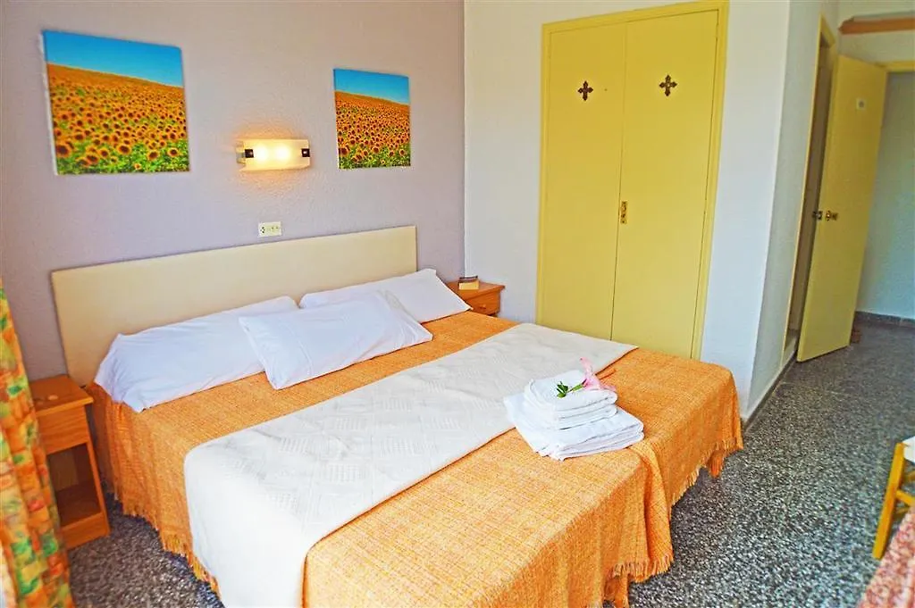Hotel Flamingo Es Cana 0*,  Hiszpania
